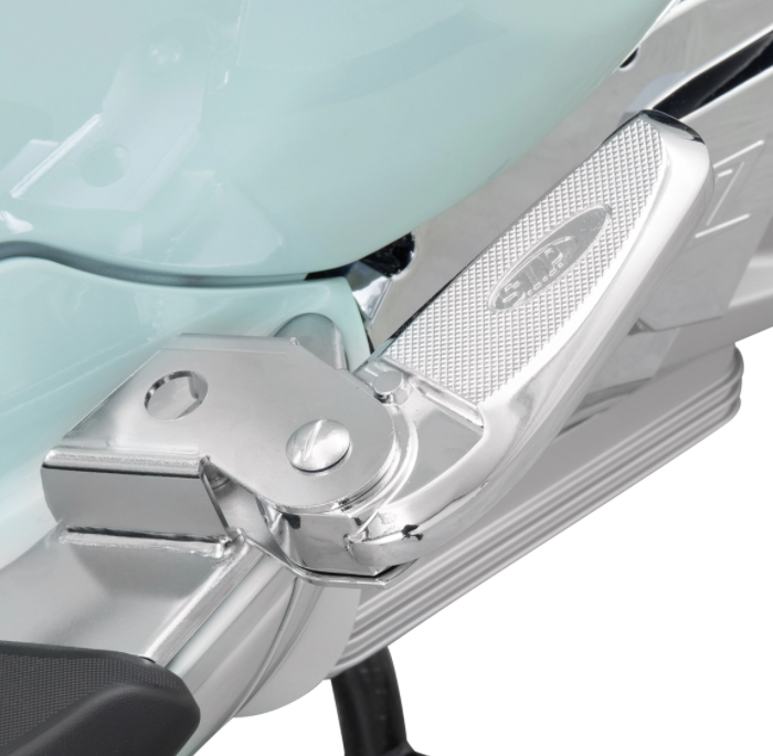 Voetsteunen rechts en links voor Vespa Primavera/Sprint 50-150cc 2T/4T AC, chroom/chroom