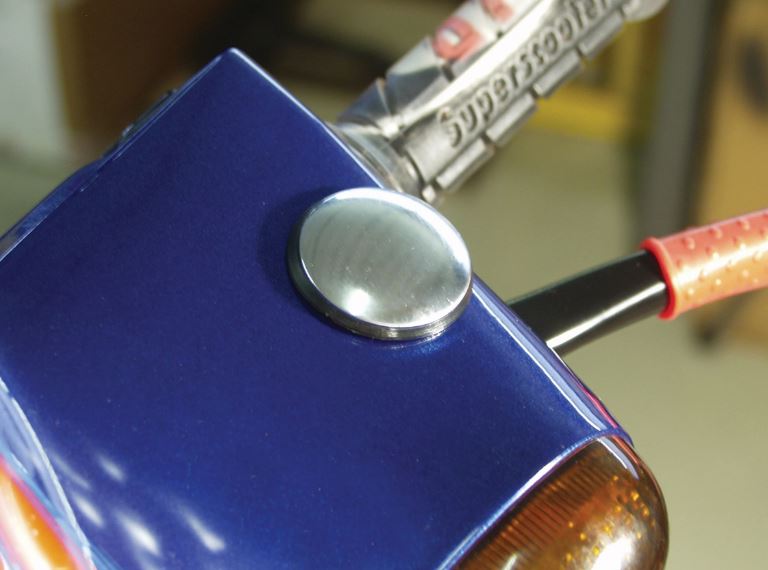 Spiegelgatdeksel links & rechts voor Vespa, chroom