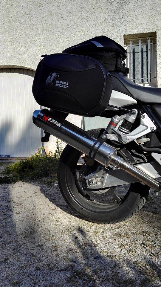 C-Bow zijdrager zwart voor Honda CB 1300 (10-) Hepco & Becker