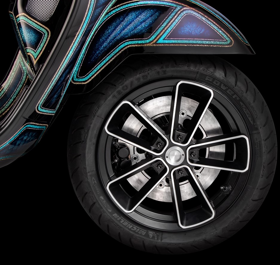 Velg voor/achter 13" voor Vespa GTS/GTS Super/GTV/GT 125-300cc, zwart met zilveren velg