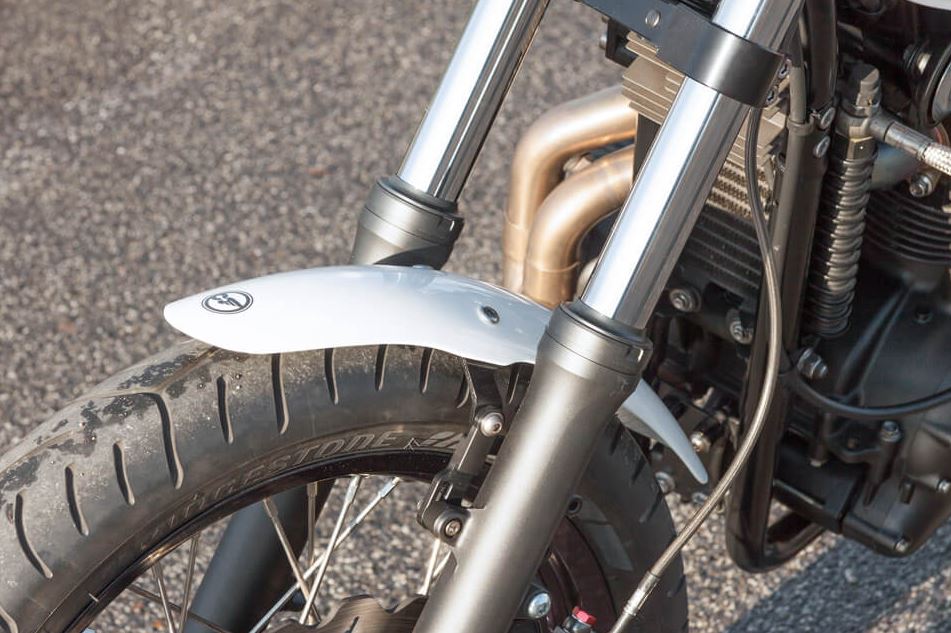 LSL GRP-spatbord voor Triumph Bonneville T100 (05-15) / Scrambler (06-16)