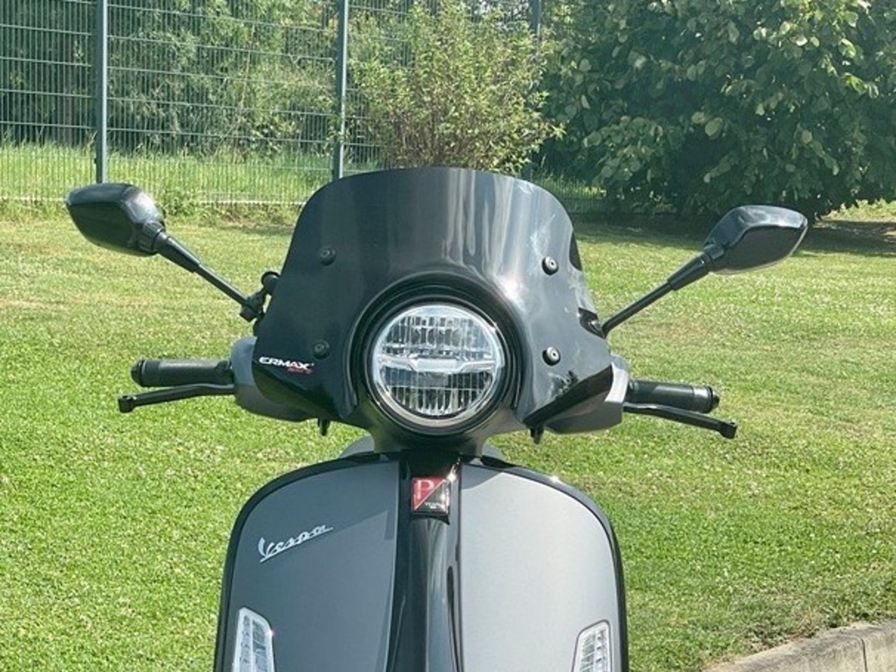 Windscherm ERMAX Piccolo H 300 mm voor Vespa GTS/GTS Super/GT L (-22), zwart