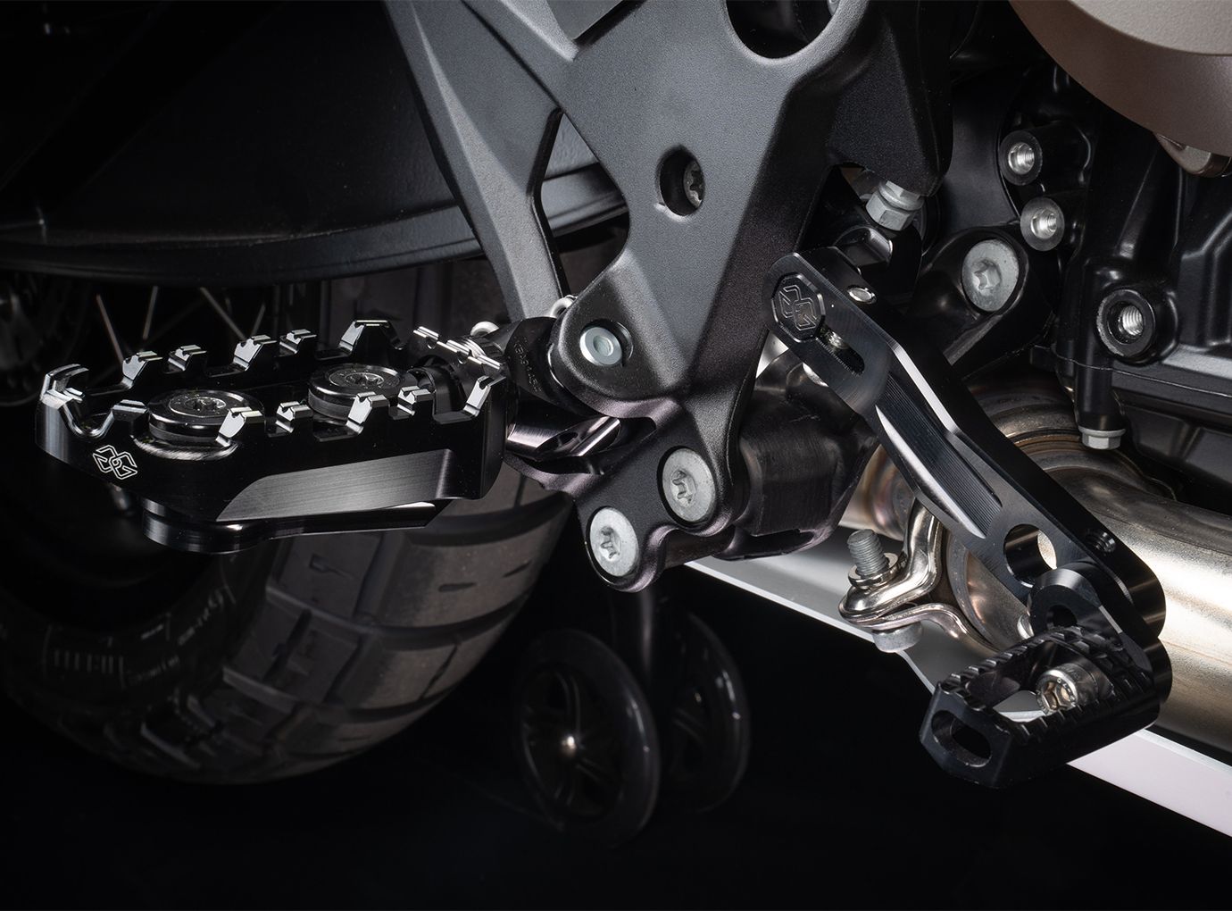Gilles TECH-X Enduro voetsteunen met ABE voor KTM 790 /890 /1290 Adventure, Husqvarna Norden 901