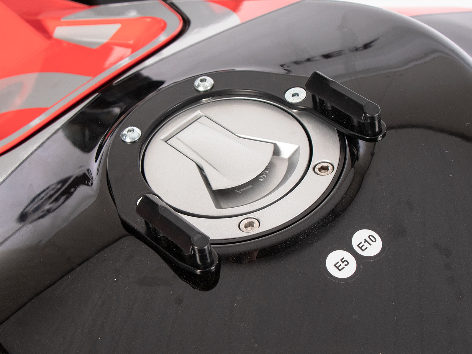 Basistankring incl. tanktasvergrendeling voor Aprilia RS 660 / Factory (25-)