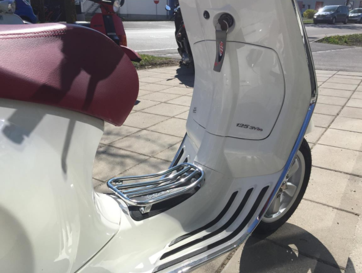 Bagagerek doortrap chroom voor Vespa Primavera/Sprint 50-150ccm