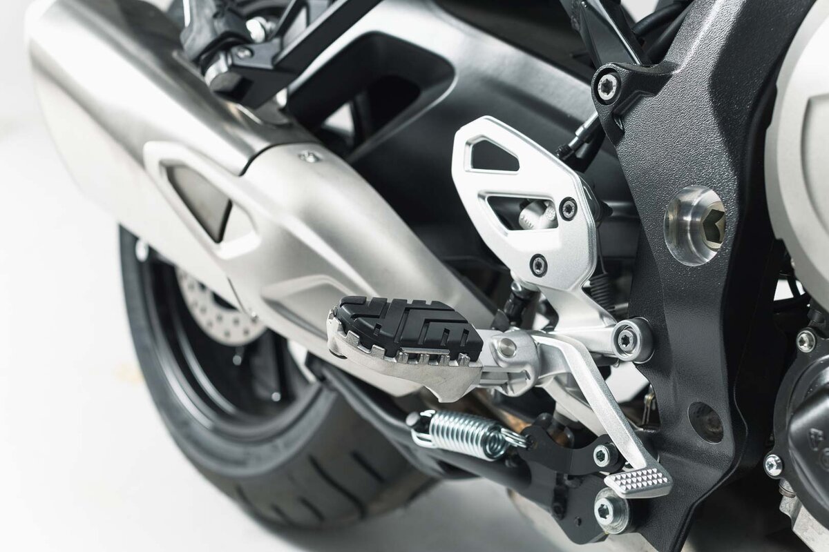 SW-Motech ION voetsteunen, zwart voor BMW R 12 G/S (25-)