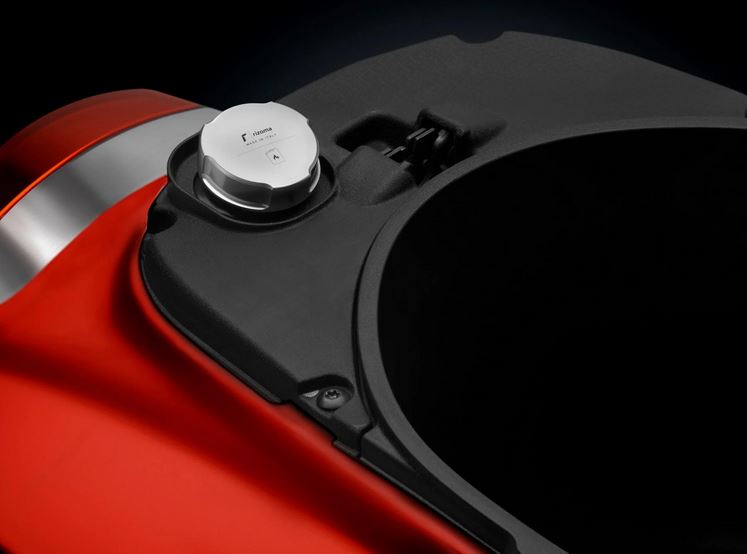 RIZOMA tankdop voor Vespa, zilver