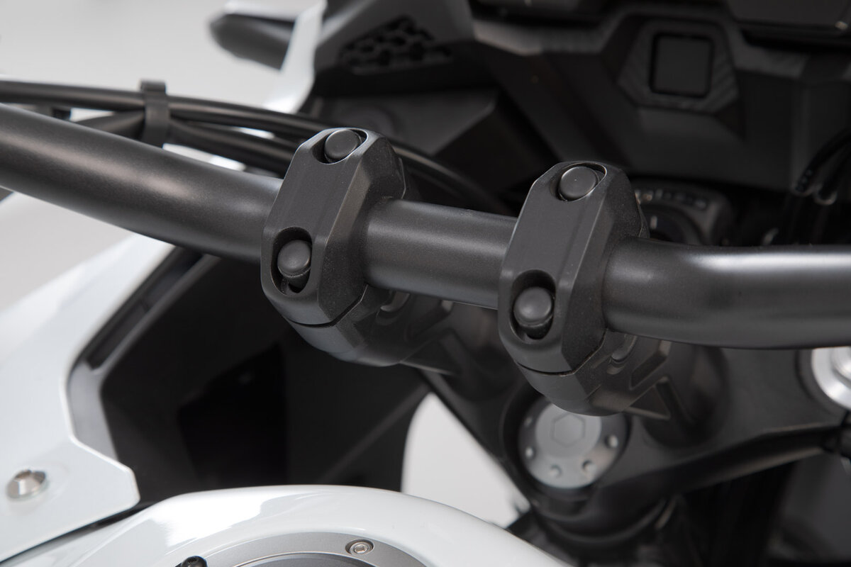 SW-Motech Stuurverhoger, zwart voor Ø 28 mm stuur, H=20 mm voor Moto Guzzi V100 Mandello /S - SW Motech