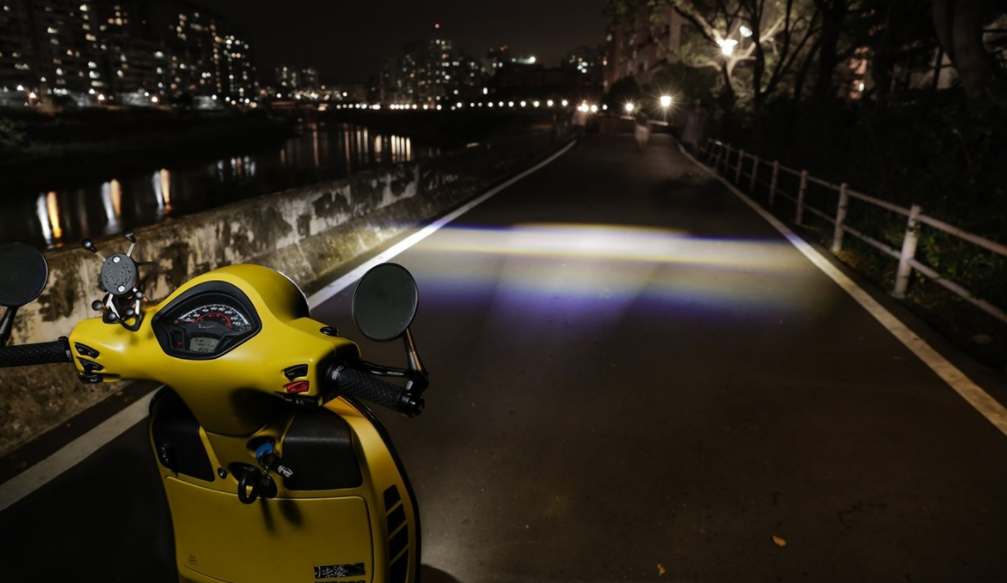 Koplamp "Black Edition" LED voor Vespa GTS/GTS Super/GT/GT L 125-300cc ('03-'18)