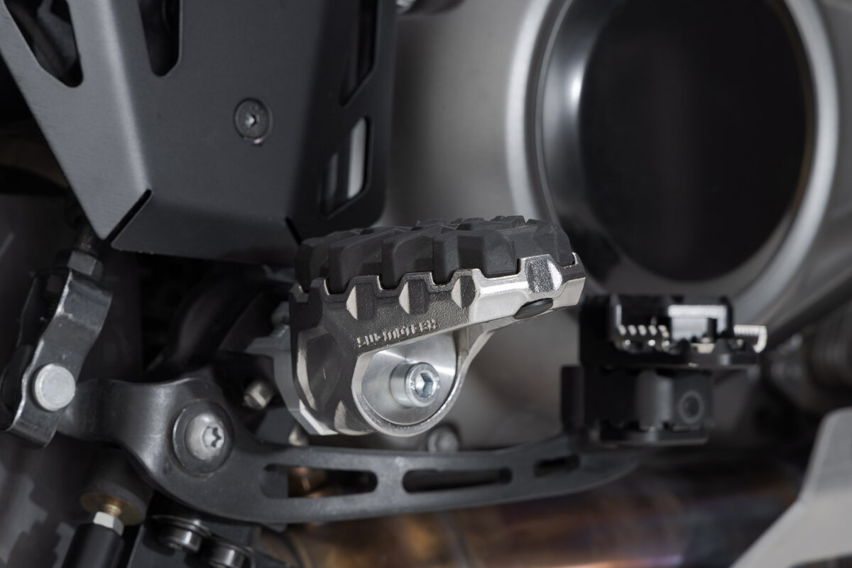 SW-Motech Verstelbare voetsteunen EVO, roestvrij staal, voor Harley Davidson Pan America - SW Motech
