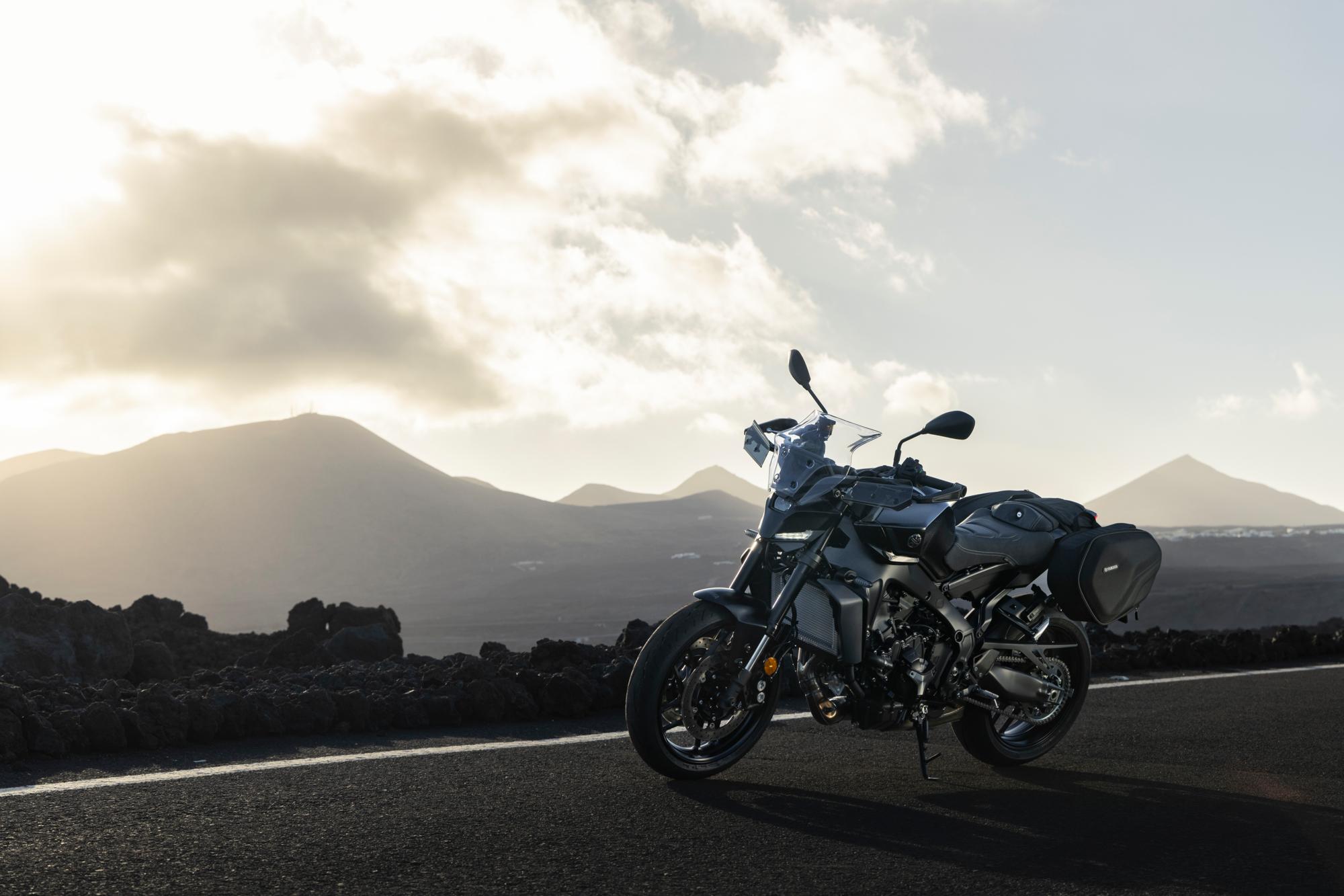 Halfhoge windscherm voor MT-09 (24-25) / MT-07 (2025) Origineel Yamaha