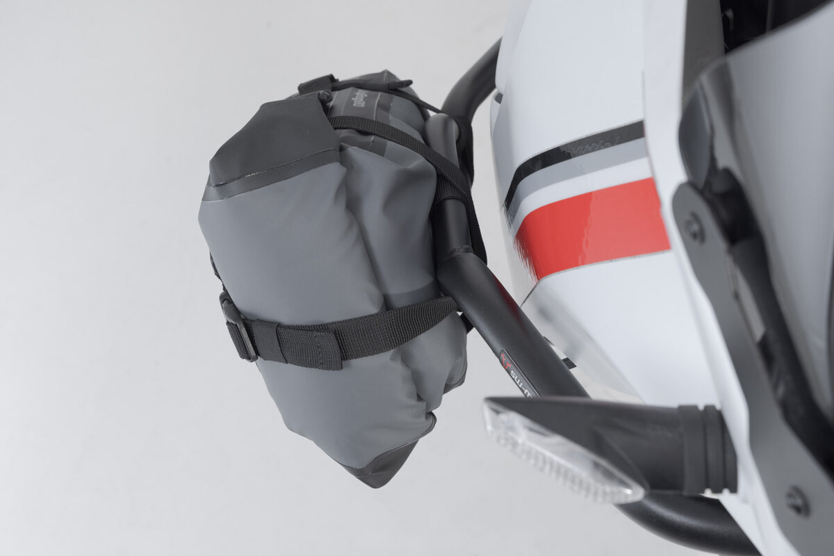 Drybag 80 achtertas voor Aprilia ETV 1200 Caponord, zwart/grijs - SW Motech