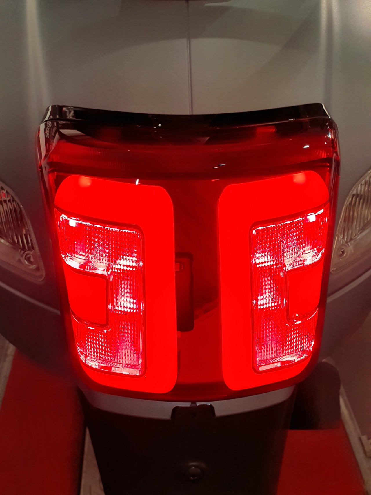 LED achterlicht rood voor Vespa GTS, GTS Super 125-300 cc