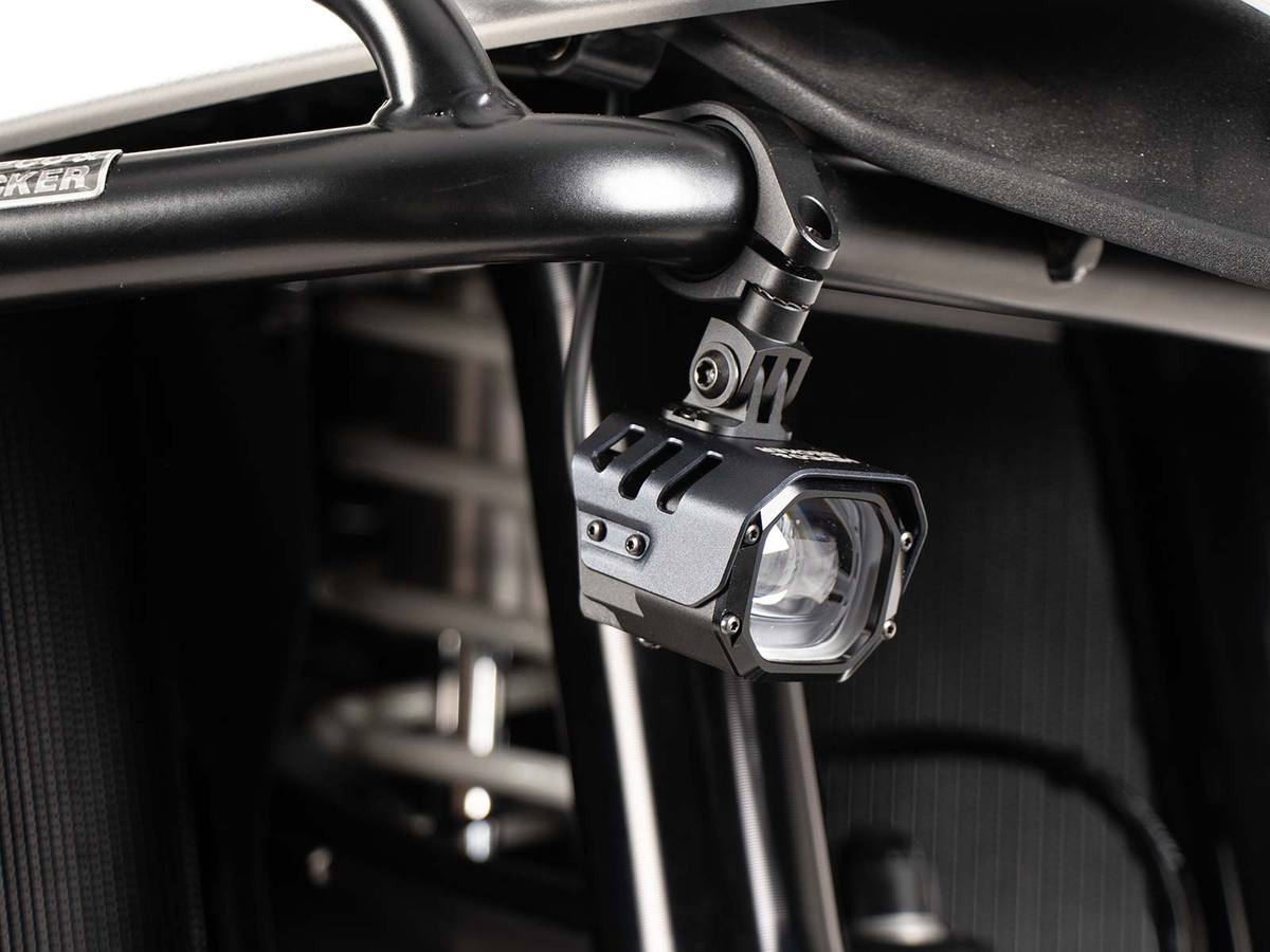 LED-hulpkoplamp Nova incl. universele bevestiging voor buis Ø18-25mm Hepco & Becker