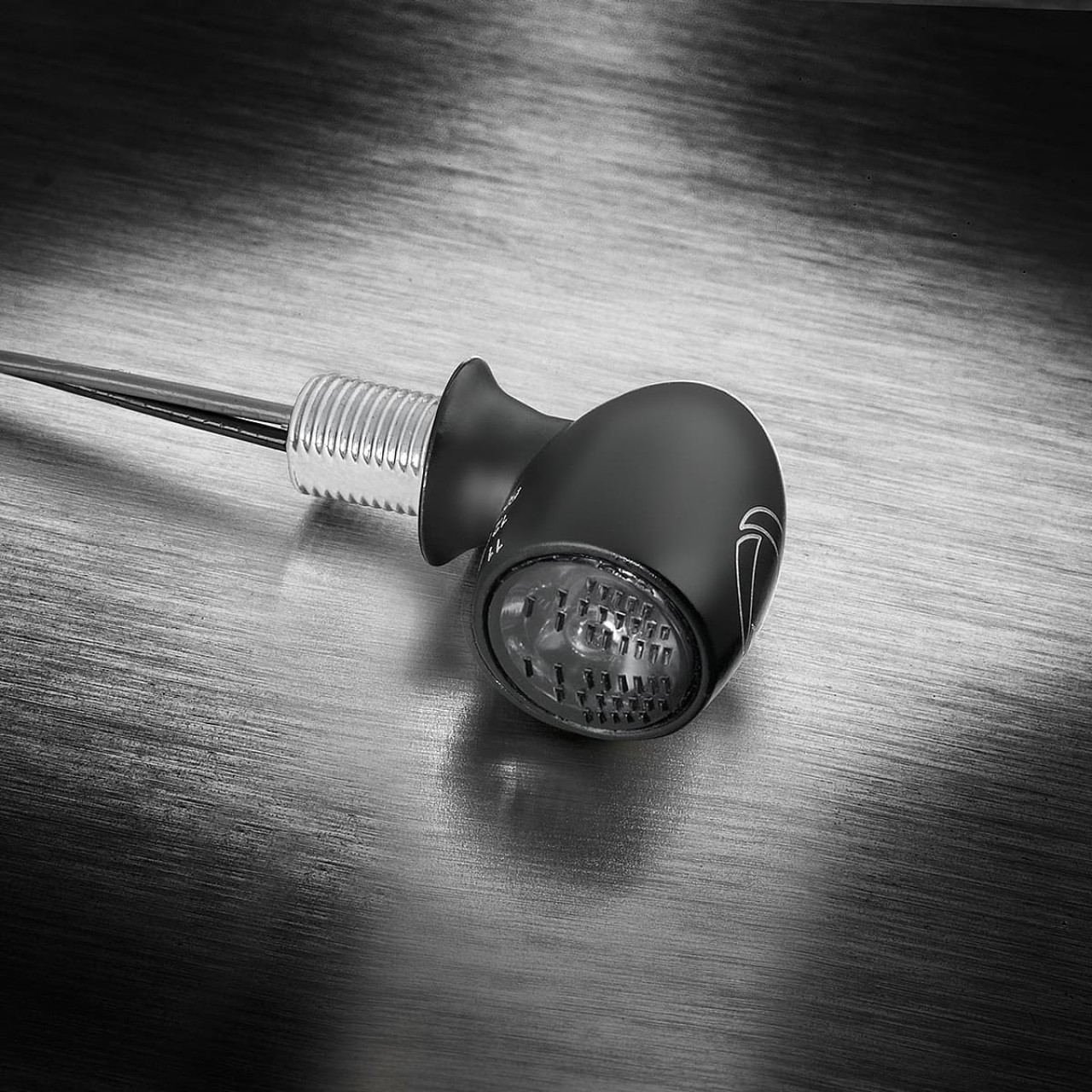 Kellermann achter- en remlicht, Atto RB Dark hm, staal, LED, HL/HR 12 V, zwart gesatineerd