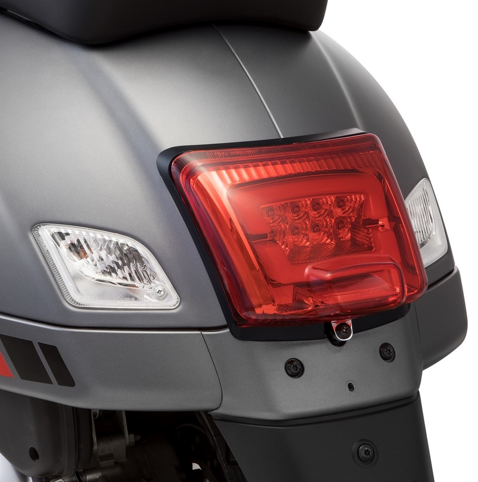 Achterlicht LED voor Vespa GTS/GTS Super/GTV/GT 60 125-300cc (-'13), rood