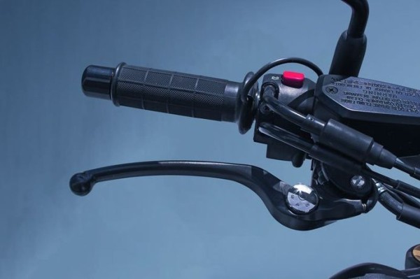 Remhendel (zwart) voor Suzuki GSX-S1000 BJ. 2015-2017