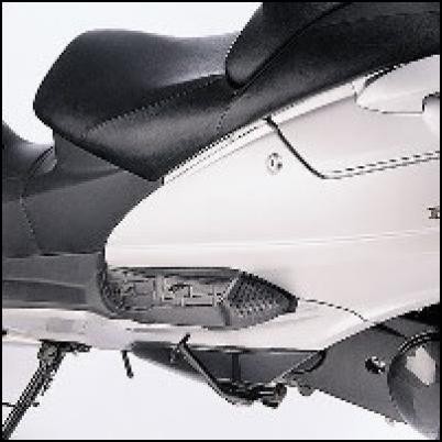 Voetsteunverhoger voor passagier voor Suzuki Burgman AN650 BJ. 2007-2012/ Burgman AN650 BJ. 2005-2006/ Burgm