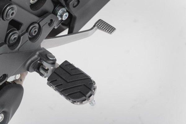 SW-Motech Verstelbare voetsteunen ION, roestvrij staal, voor Kawasaki Z 900 RS SE - SW Motech