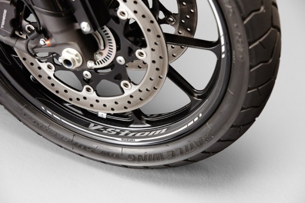 Velgbedekking (voorwiel) voor Suzuki V-Strom 1000 BJ. 2017/ V-Strom 1000 BJ. 2014-2016/ V-Strom 650 BJ