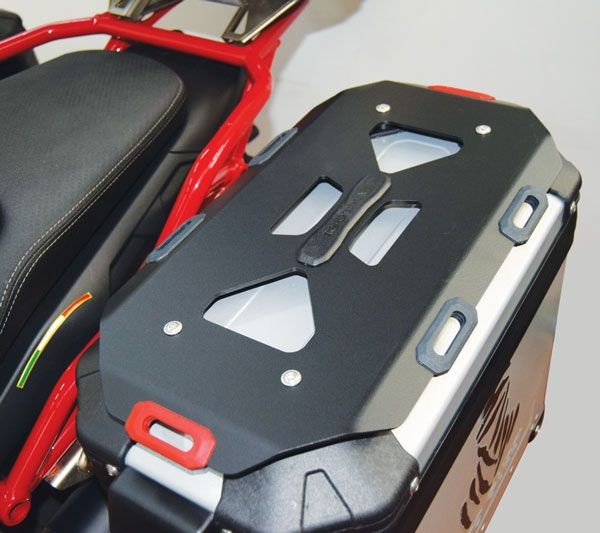 Paar bagagerekken voor originele zijkoffers voor Moto Guzzi V85 TT