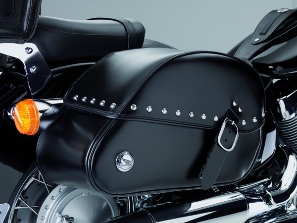 Originele Honda VT750 Shadow lederen zadeltassen, met klinknagels