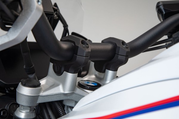 SW-Motech Stuurverplaatsing, zwart, H=32 mm, verplaatsing met 25 mm voor BMW S 1000 XR - SW Motech