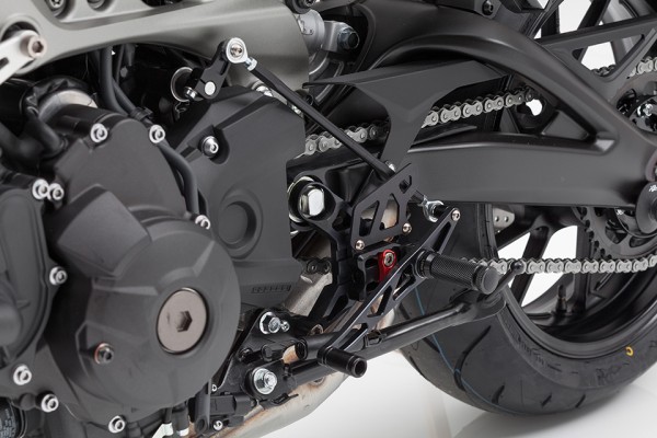 LSL 2Slide Rastenanlage für Yamaha MT09 / MT09 Tracer, schwarz-rot