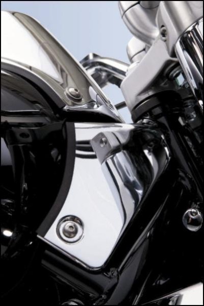 Rechter balhoofddeksel, chroom voor Suzuki VL1500 BJ. 2005-2007/ VL1500 BJ. 1998-2004