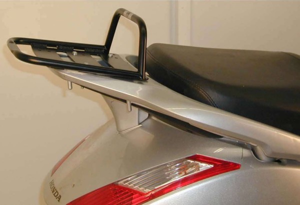 Buisvormige bagagedrager topkoffer zwart voor Honda FES 125 Pantheon (03-07) Hepco & Becker